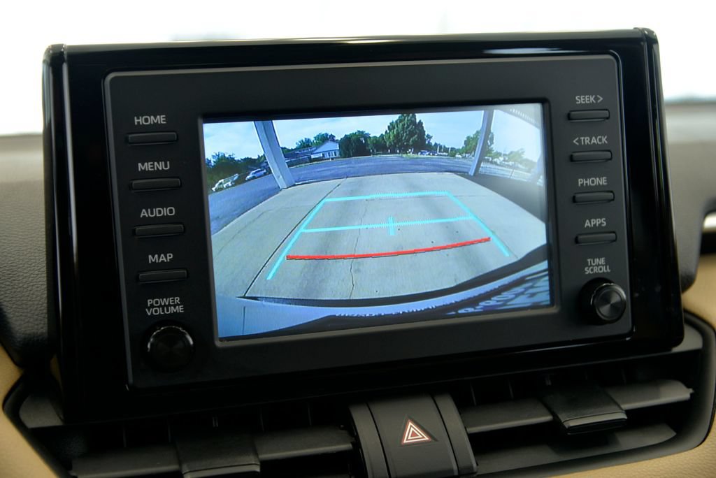 Used 2019 Toyota RAV4 LE FWD image 20