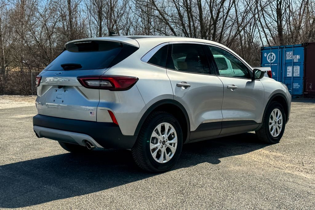Certified 2023 Ford Escape Active image 3