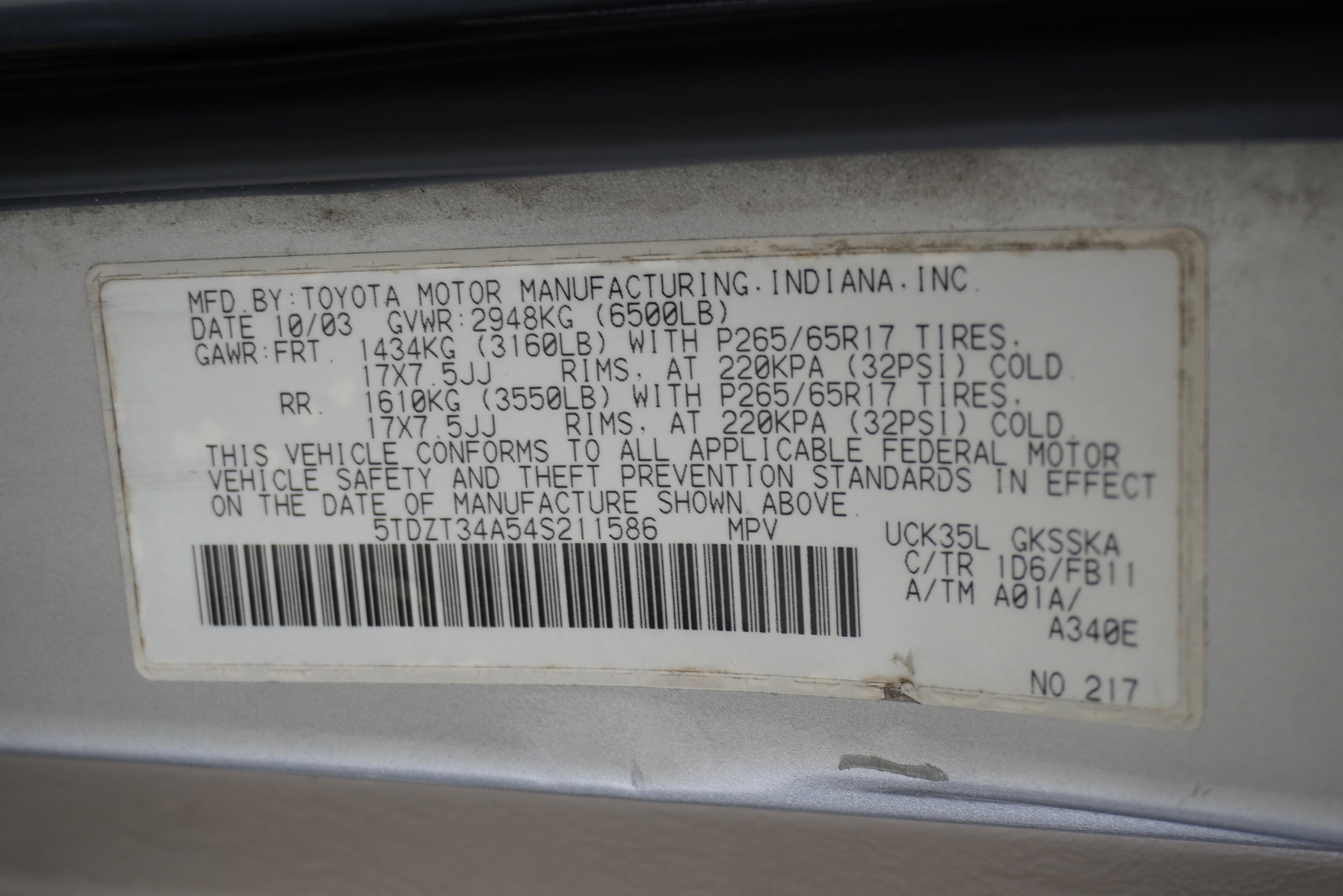 Used 2004 Toyota Sequoia SR5 RWD image 28