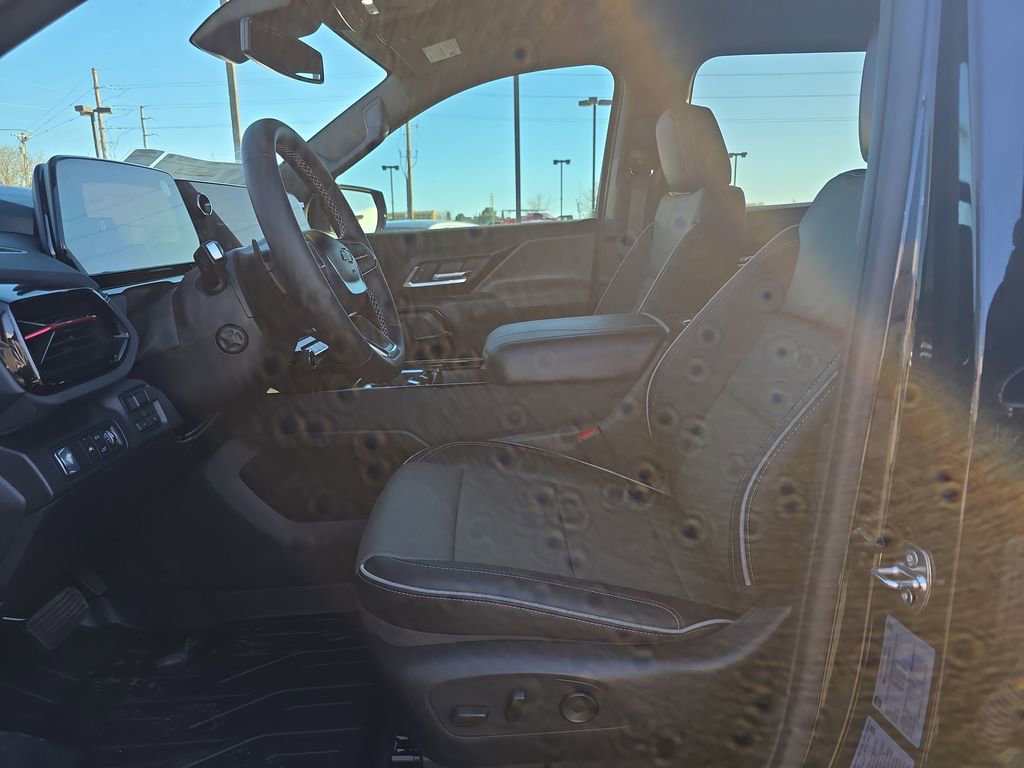 New 2026 Chevrolet Silverado EV Trail Boss w/ Plus Package image 9