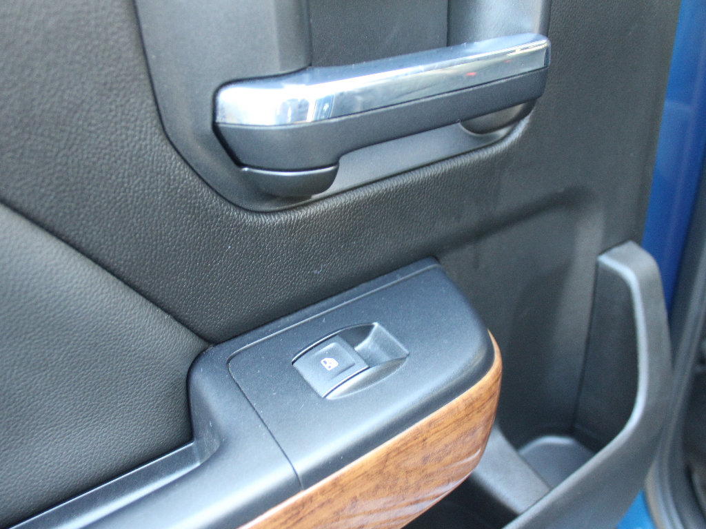 Used 2019 Chevrolet Silverado 2500 High Country w/ Duramax Plus Package image 27