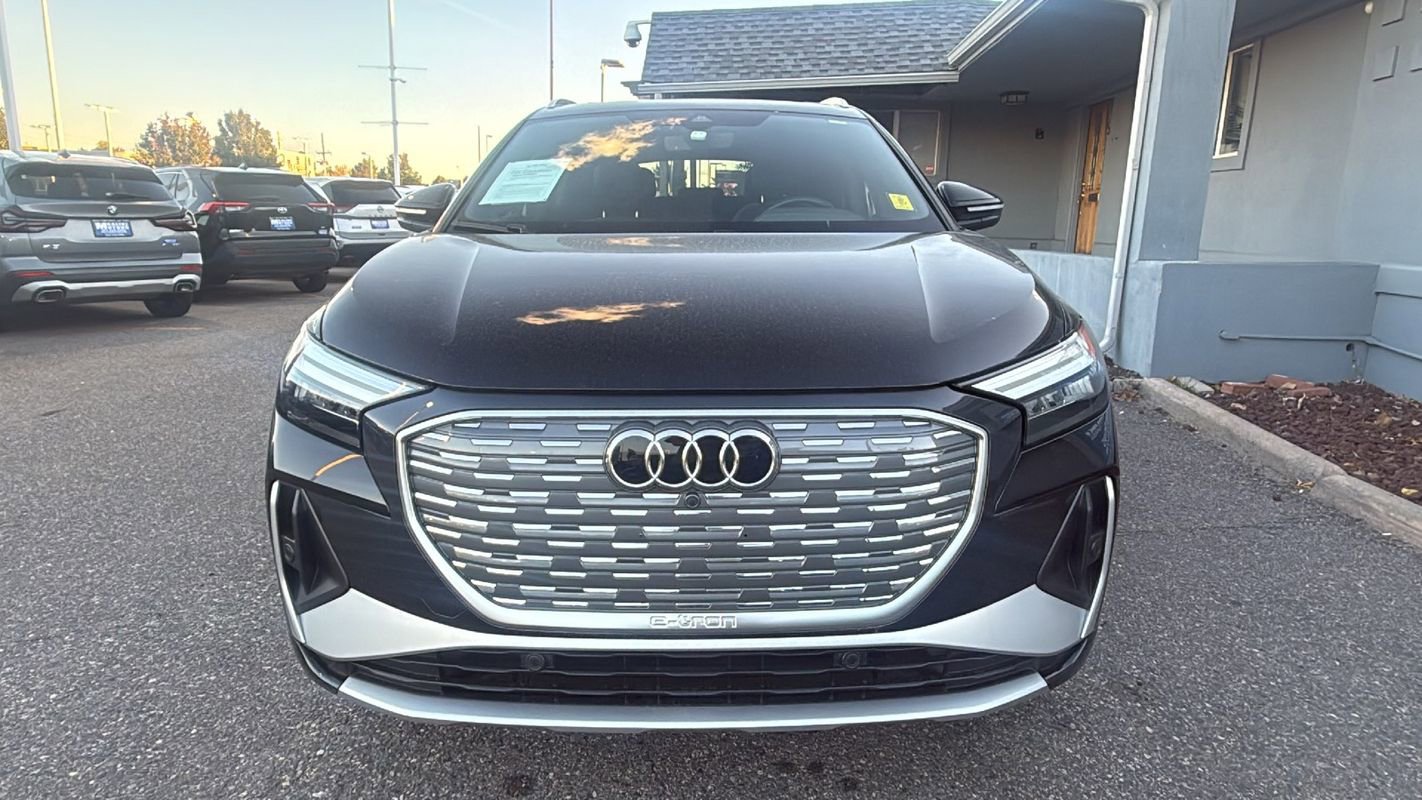 Used 2024 Audi Q4 e-tron Premium Plus w/ Premium Plus image 2