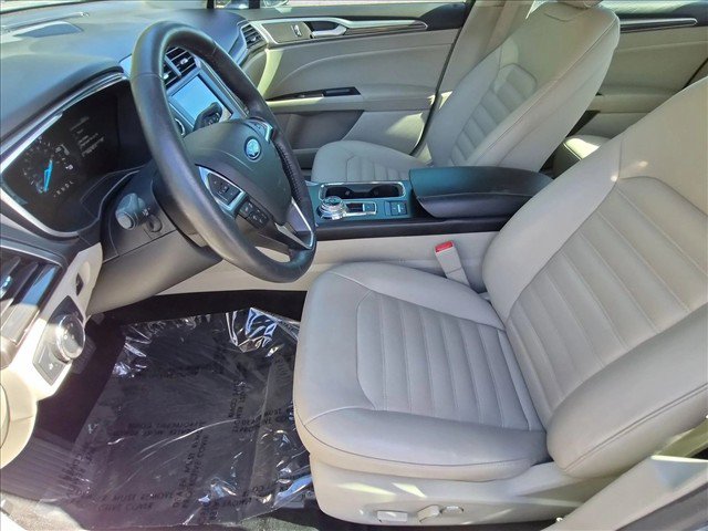 Used 2019 Ford Fusion SEL FWD image 16