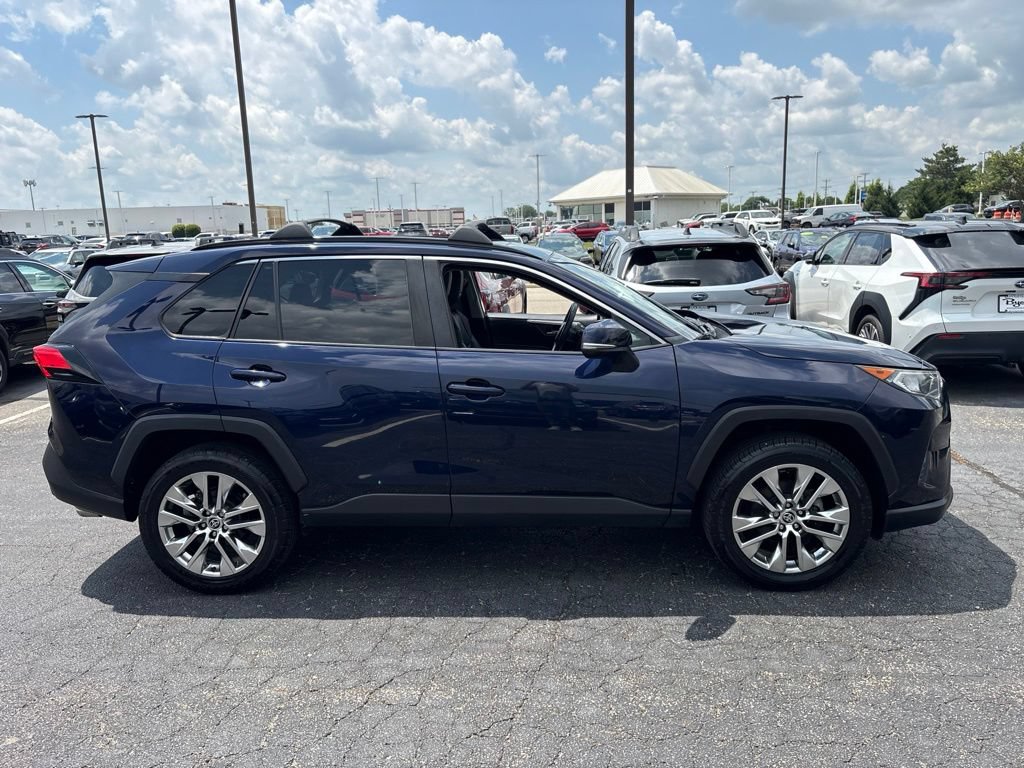 Used 2021 Toyota RAV4 XLE Premium FWD image 2