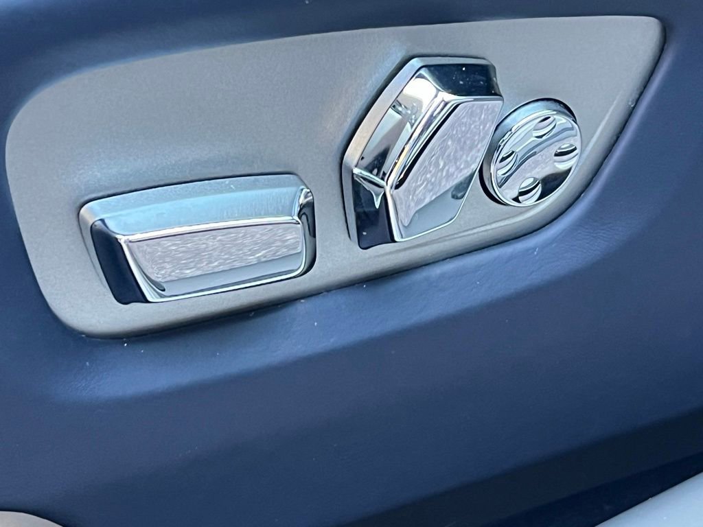 Certified 2019 Rolls-Royce Dawn image 18