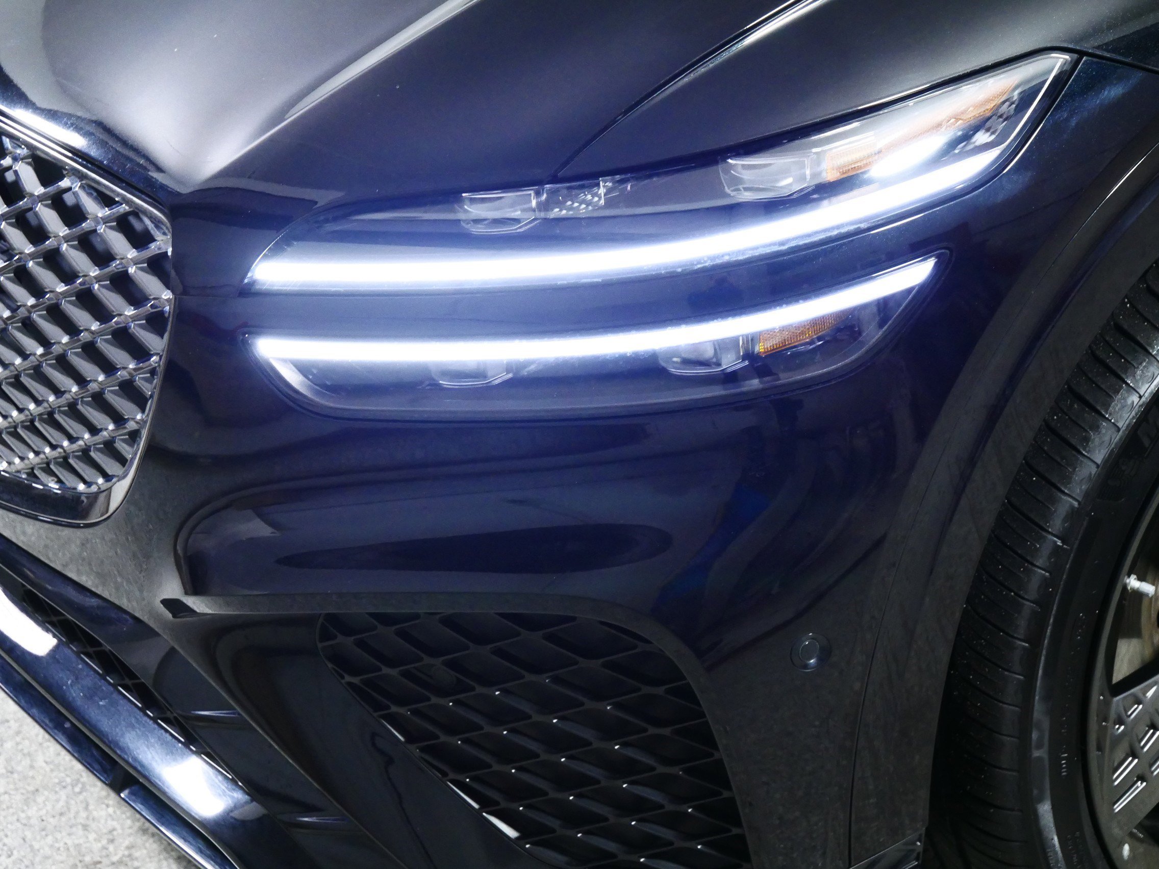 Certified 2025 Genesis GV70 3.5T Sport w/ Sport Advanced Package image 16