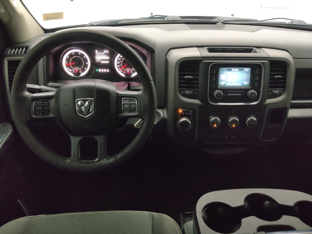 Used 2017 RAM 1500 Express RWD image 22