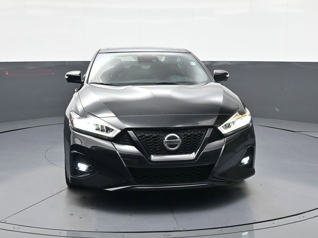 Used 2021 Nissan Maxima SR w/ Sport Mat Group FWD image 2