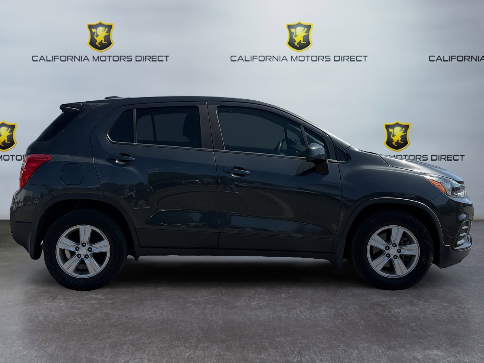 Used 2020 Chevrolet Trax LS w/ LPO, Protection Package FWD image 6