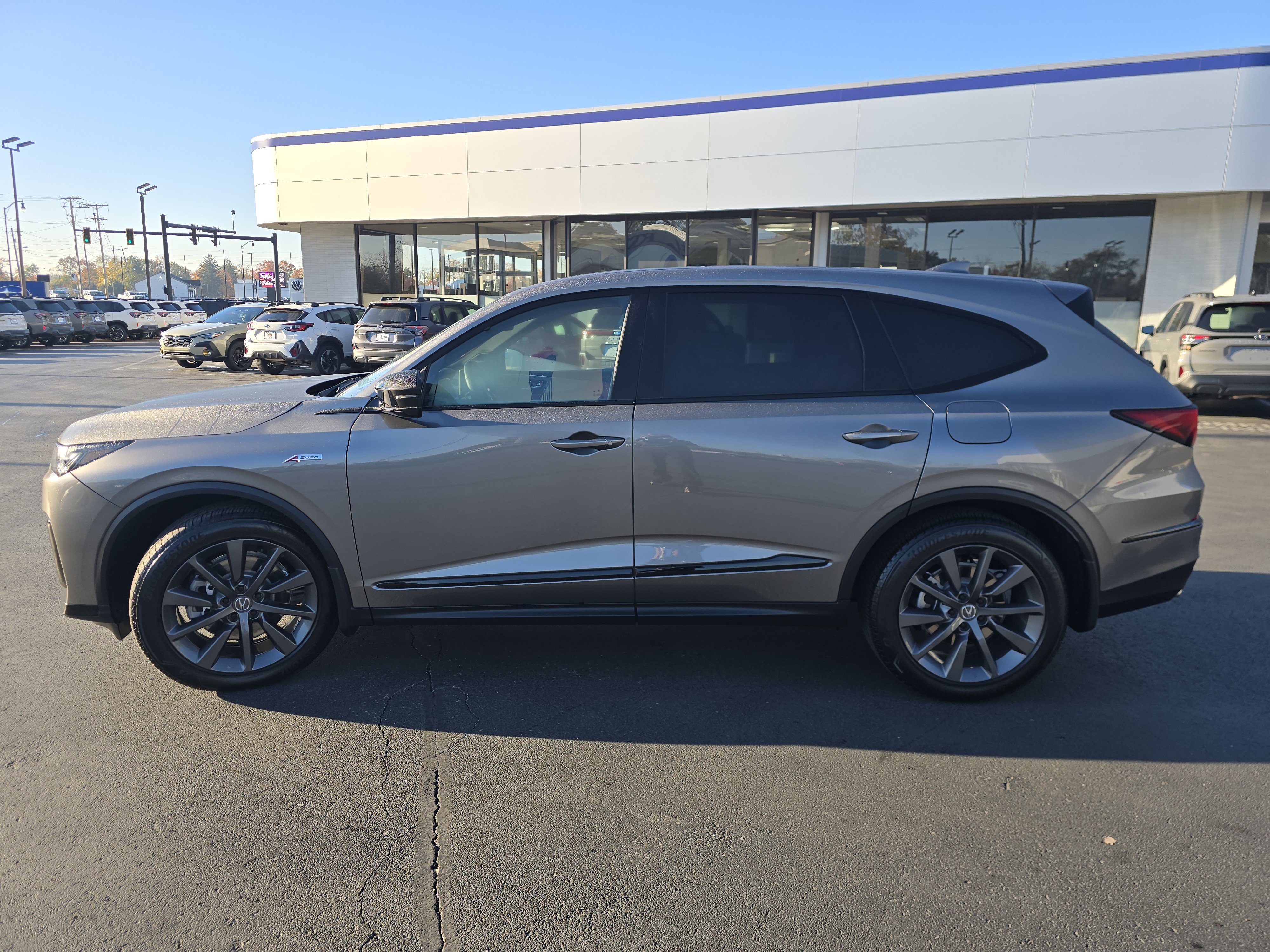 Used 2025 Acura MDX A-Spec AWD/4WD image 4