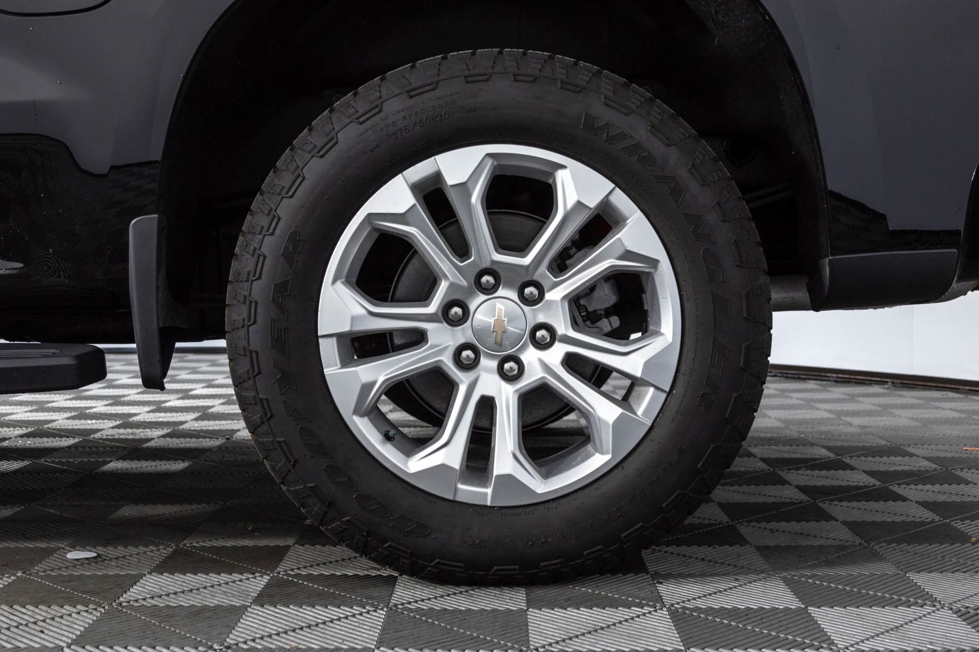 Used 2023 Chevrolet Silverado 1500 LTZ w/ LTZ Premium Package AWD/4WD image 47