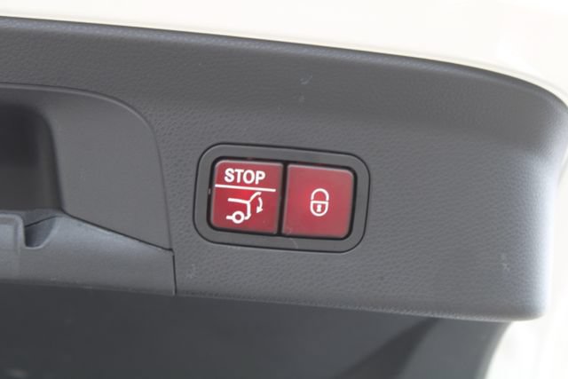Used 2022 Mercedes-Benz GLC 300 4MATIC Coupe image 43