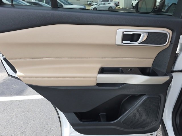 Used 2022 Ford Explorer XLT w/ Equipment Group 202A image 38