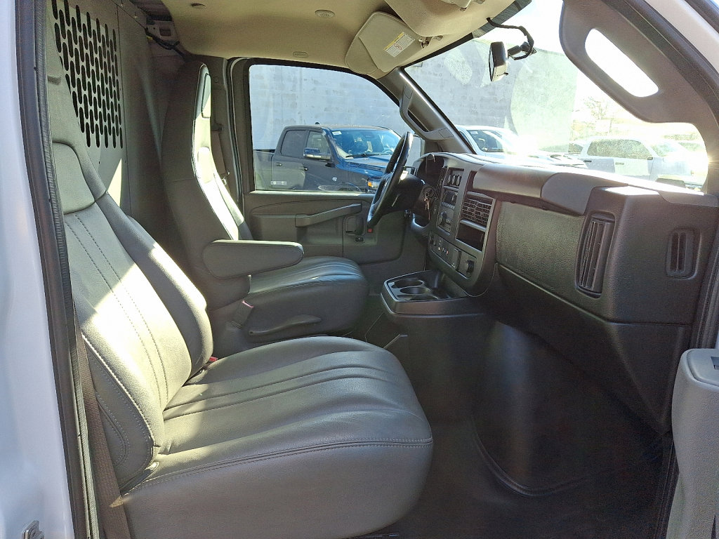 Used 2023 Chevrolet Express 2500 w/ Driver Convenience Package image 13