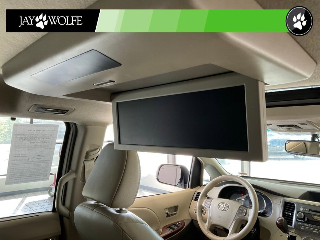 Used 2011 Toyota Sienna XLE w/ Entertainment Pkg AWD/4WD image 19