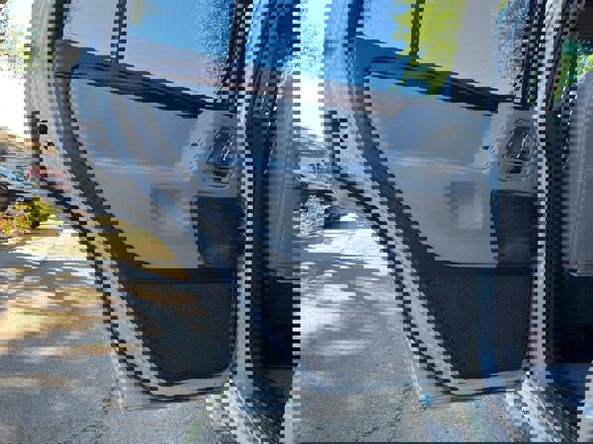 Used 2002 Jeep Grand Cherokee Overland image 19