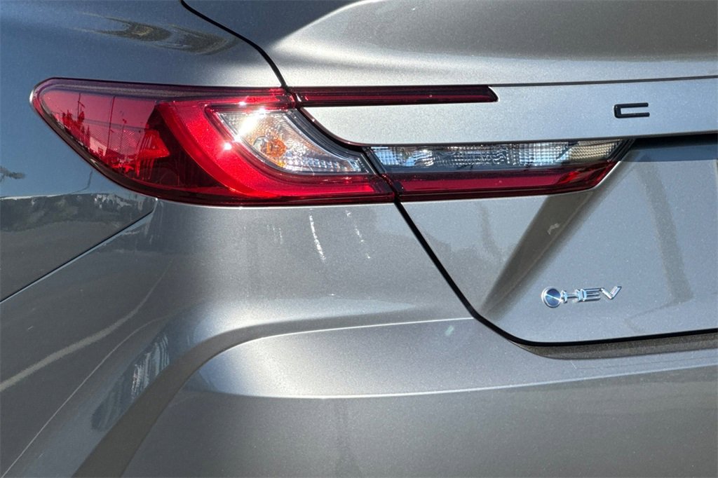 New 2026 Toyota Camry SE image 31