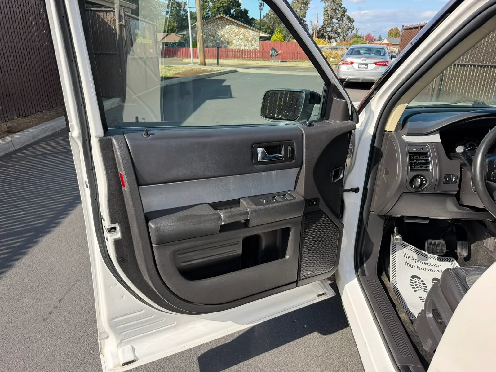 Used 2013 Ford Flex SEL AWD/4WD image 9