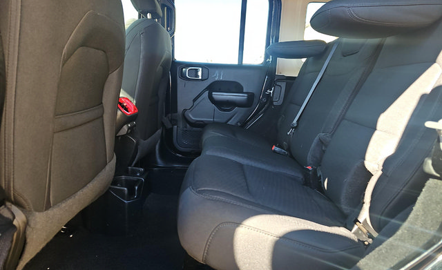 Used 2021 Jeep Wrangler Unlimited Sport AWD/4WD image 10