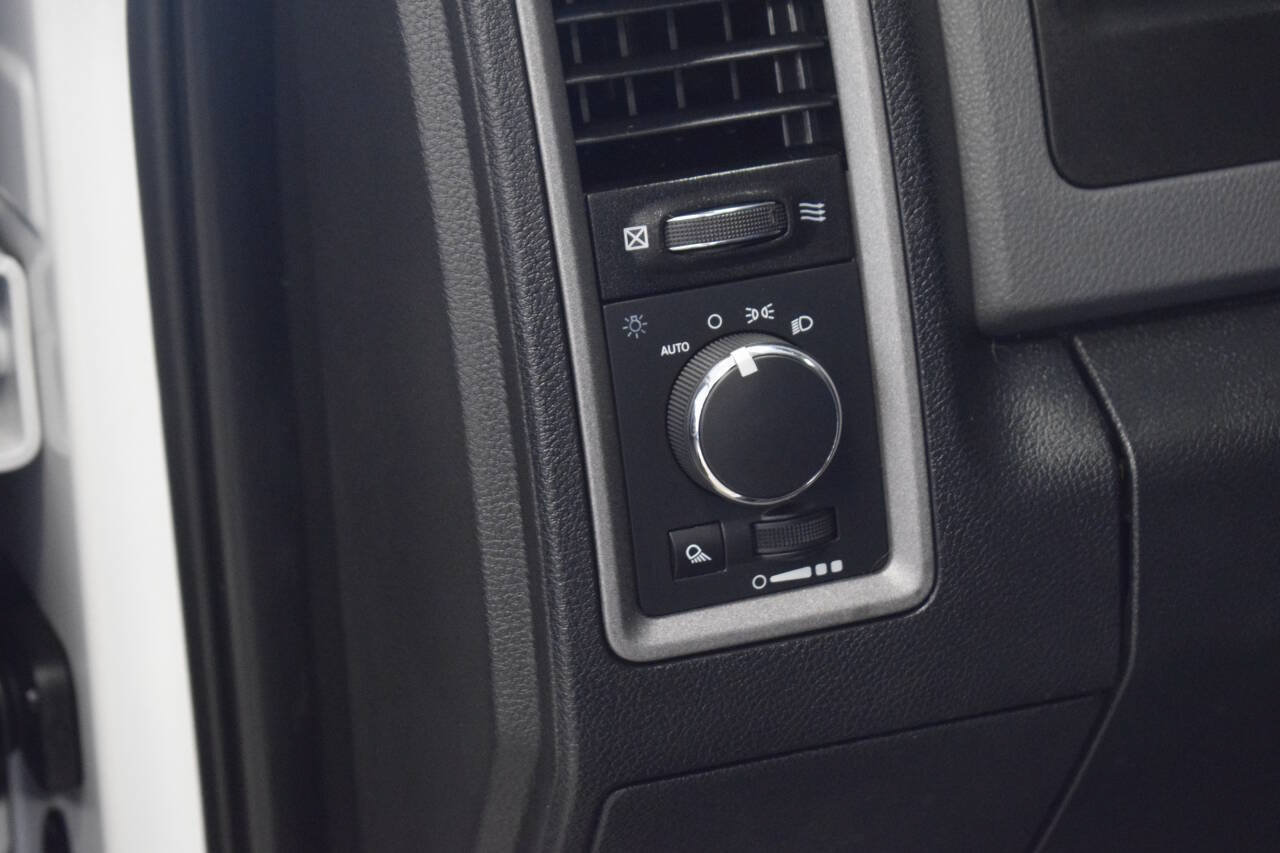 Used 2016 RAM 1500 Tradesman w/ Popular Equipment Group RWD image 39