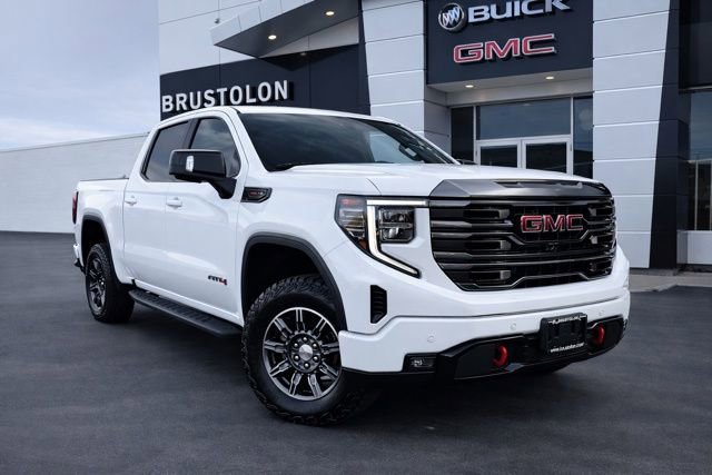 Used 2024 GMC Sierra 1500 AT4 w/ Technology Package image 9