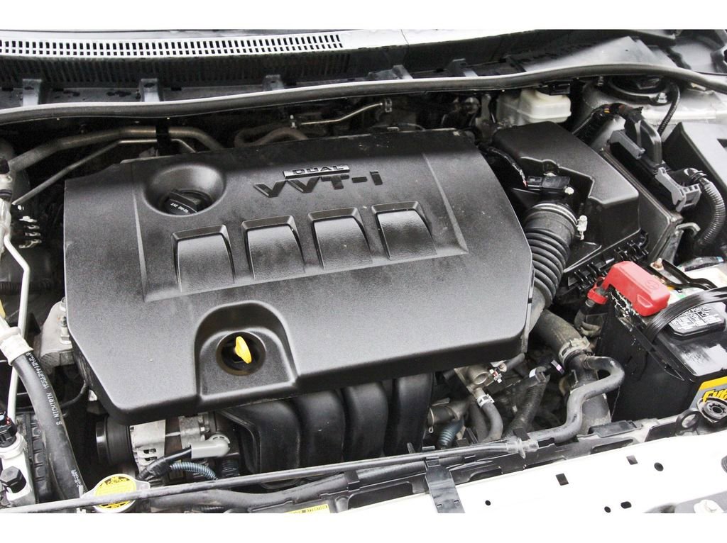 Used 2013 Toyota Corolla L image 29