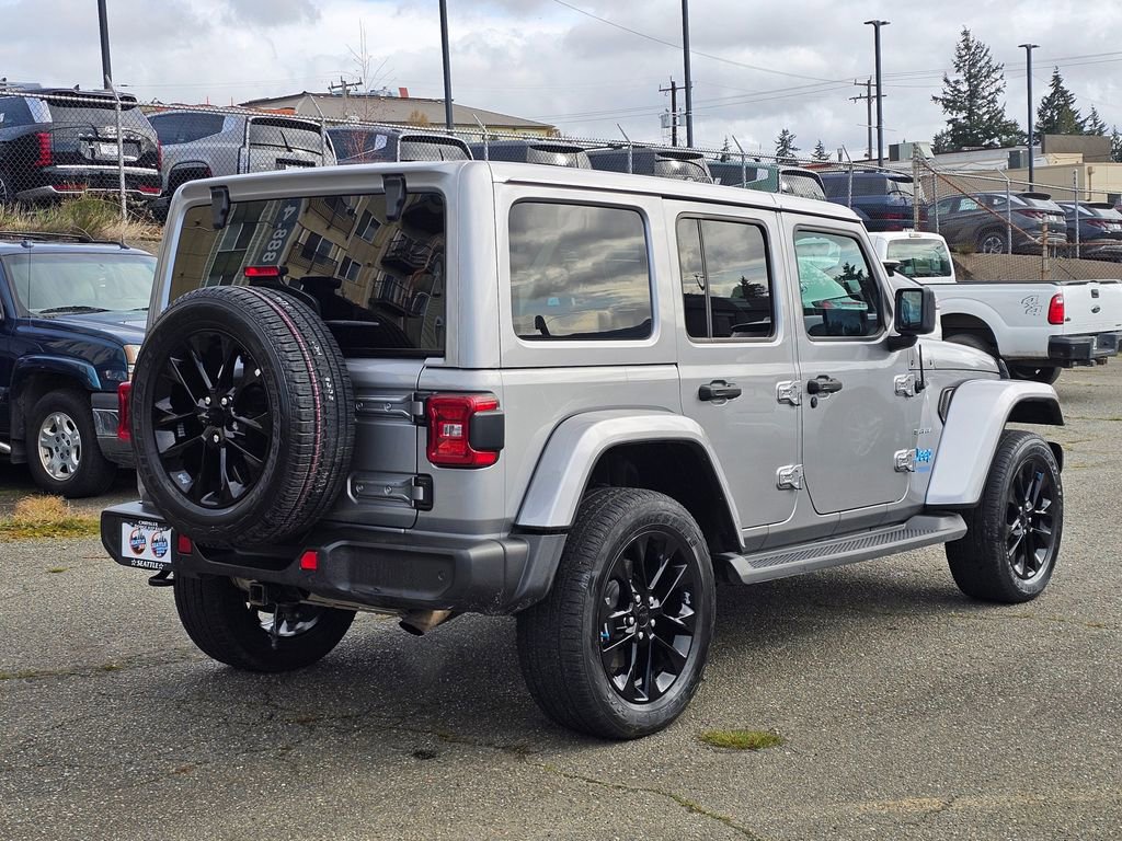 Used 2021 Jeep Wrangler Unlimited Sahara w/ Cold Weather Group image 8