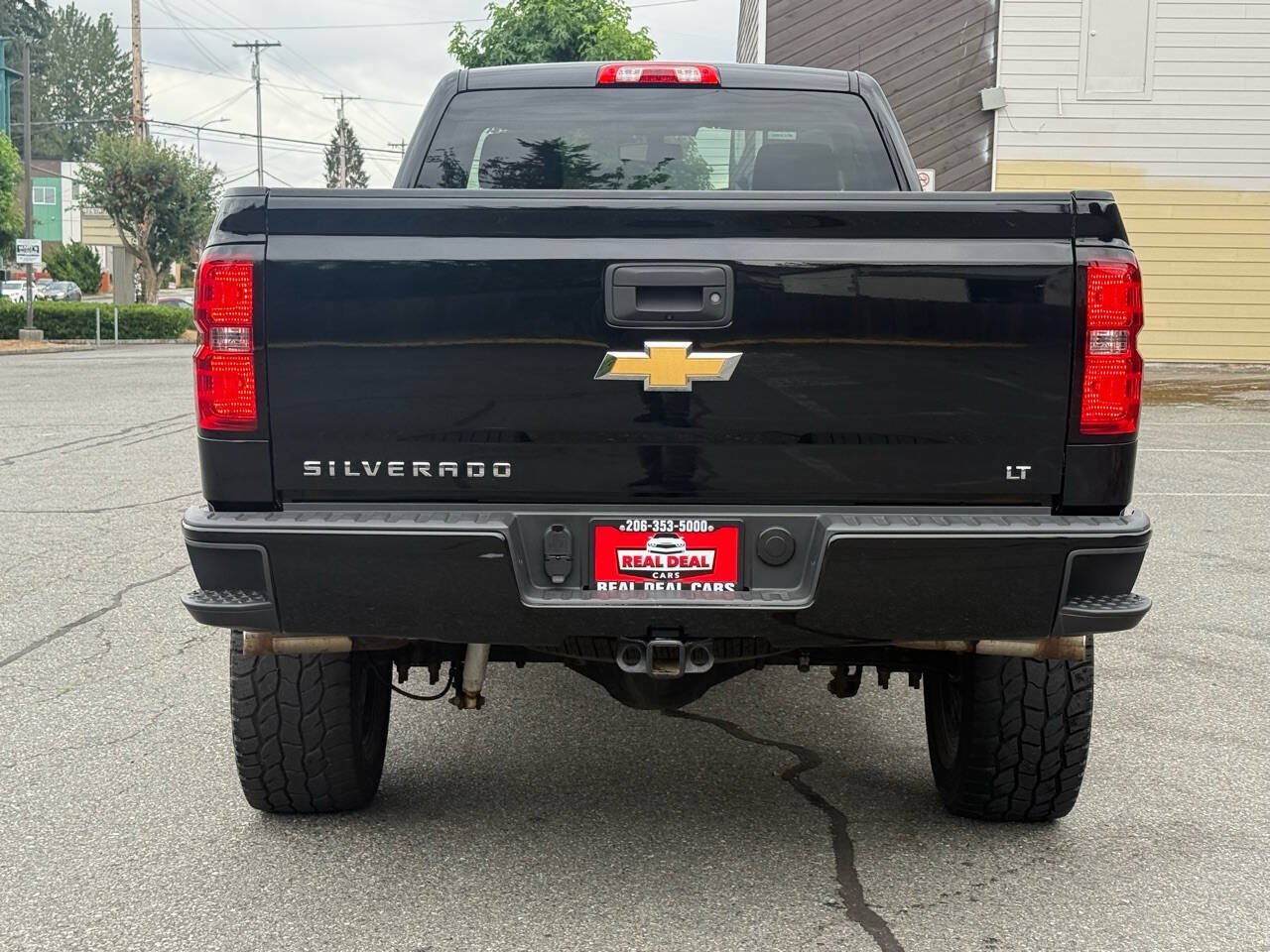 Used 2017 Chevrolet Silverado 1500 LT w/ LT Convenience Package AWD/4WD image 4