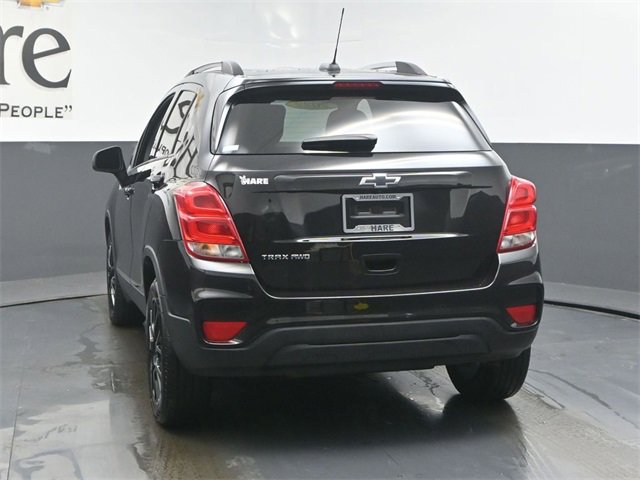 Used 2022 Chevrolet Trax LT w/ Midnight Edition image 34