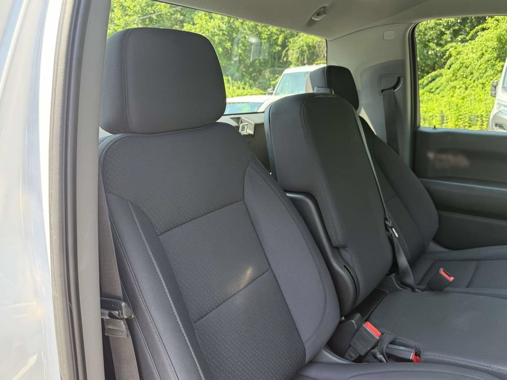 Used 2025 Chevrolet Silverado 1500 W/T RWD image 27