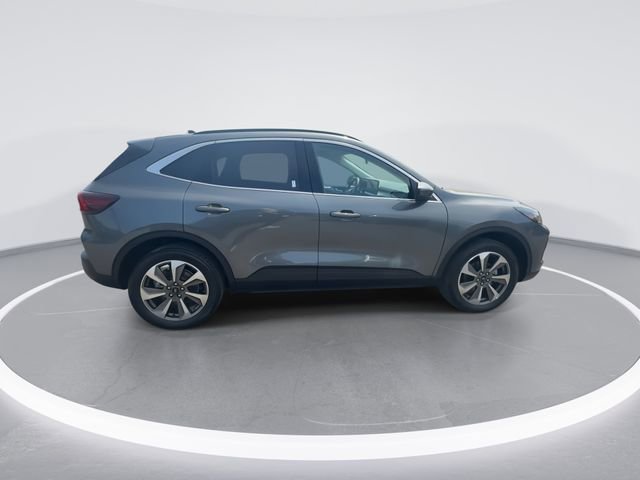 Used 2025 Ford Escape Platinum AWD/4WD image 9