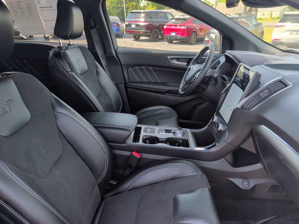 Certified 2023 Ford Edge ST AWD/4WD image 16