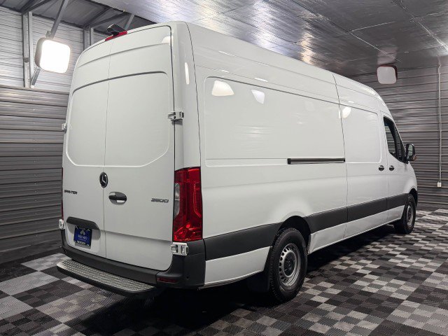 Used 2022 Mercedes-Benz Sprinter 2500 image 5