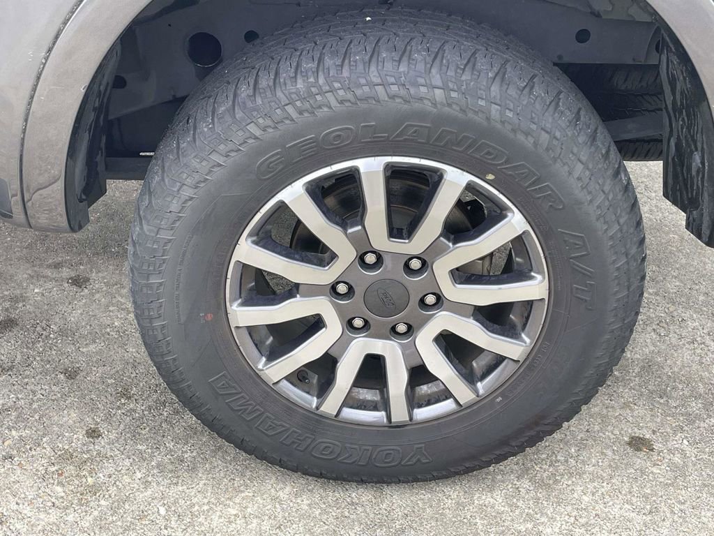 Used 2019 Ford Ranger XLT w/ Equipment Group 302A Luxury AWD/4WD image 9