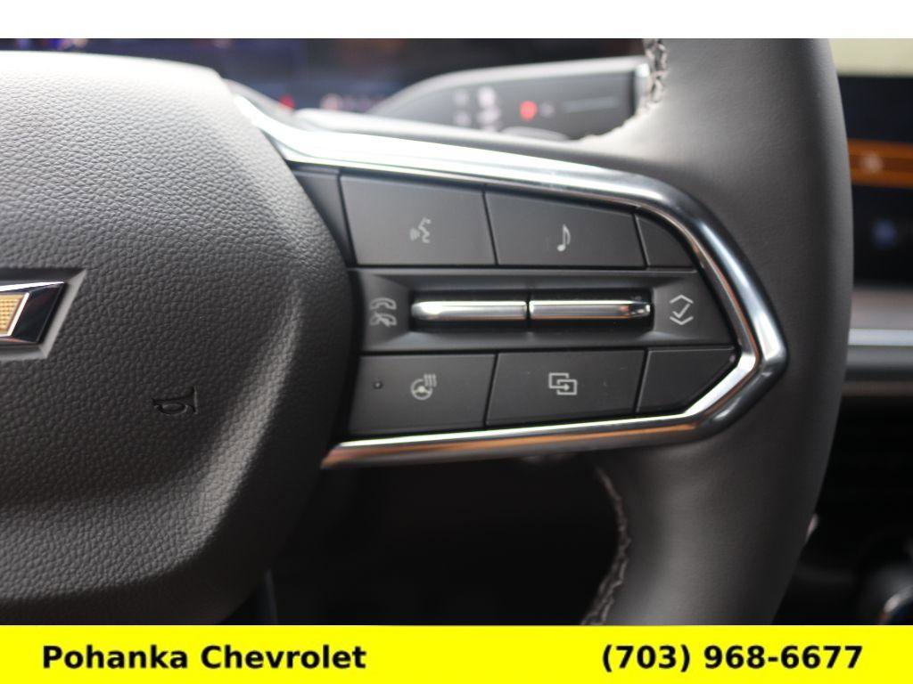 Certified 2025 Chevrolet Suburban Premier image 13