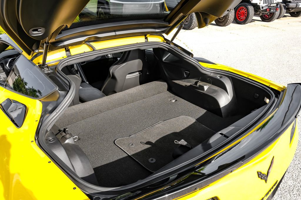 Used 2015 Chevrolet Corvette Z06 w/ 2LZ Preferred Equipment Group RWD image 59