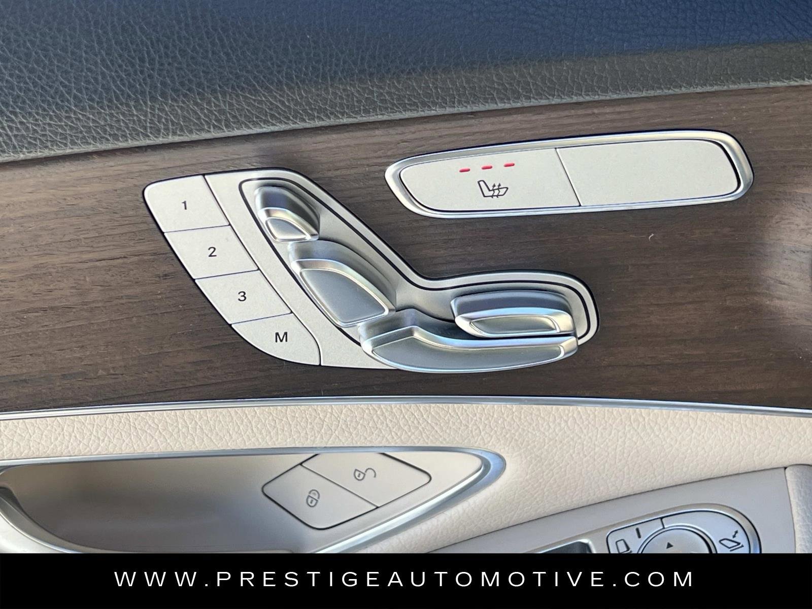 Used 2019 Mercedes-Benz C 300 4MATIC Sedan image 21