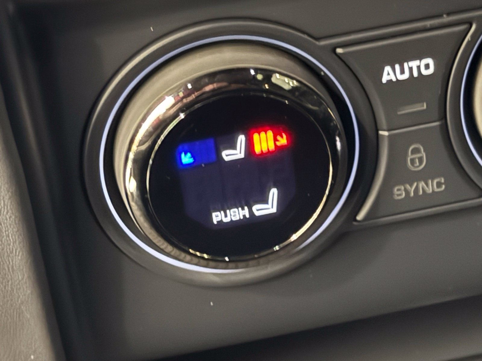 New 2026 Land Rover Defender 110 OCTA AWD/4WD image 19
