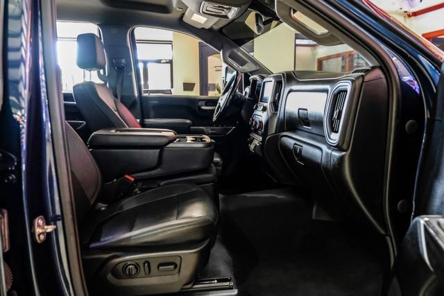 Used 2023 Chevrolet Silverado 3500 LTZ w/ Gooseneck/5TH Wheel Package AWD/4WD image 30