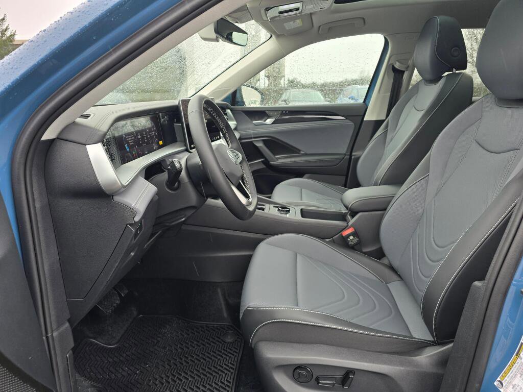 New 2026 Volkswagen Tiguan SE image 20