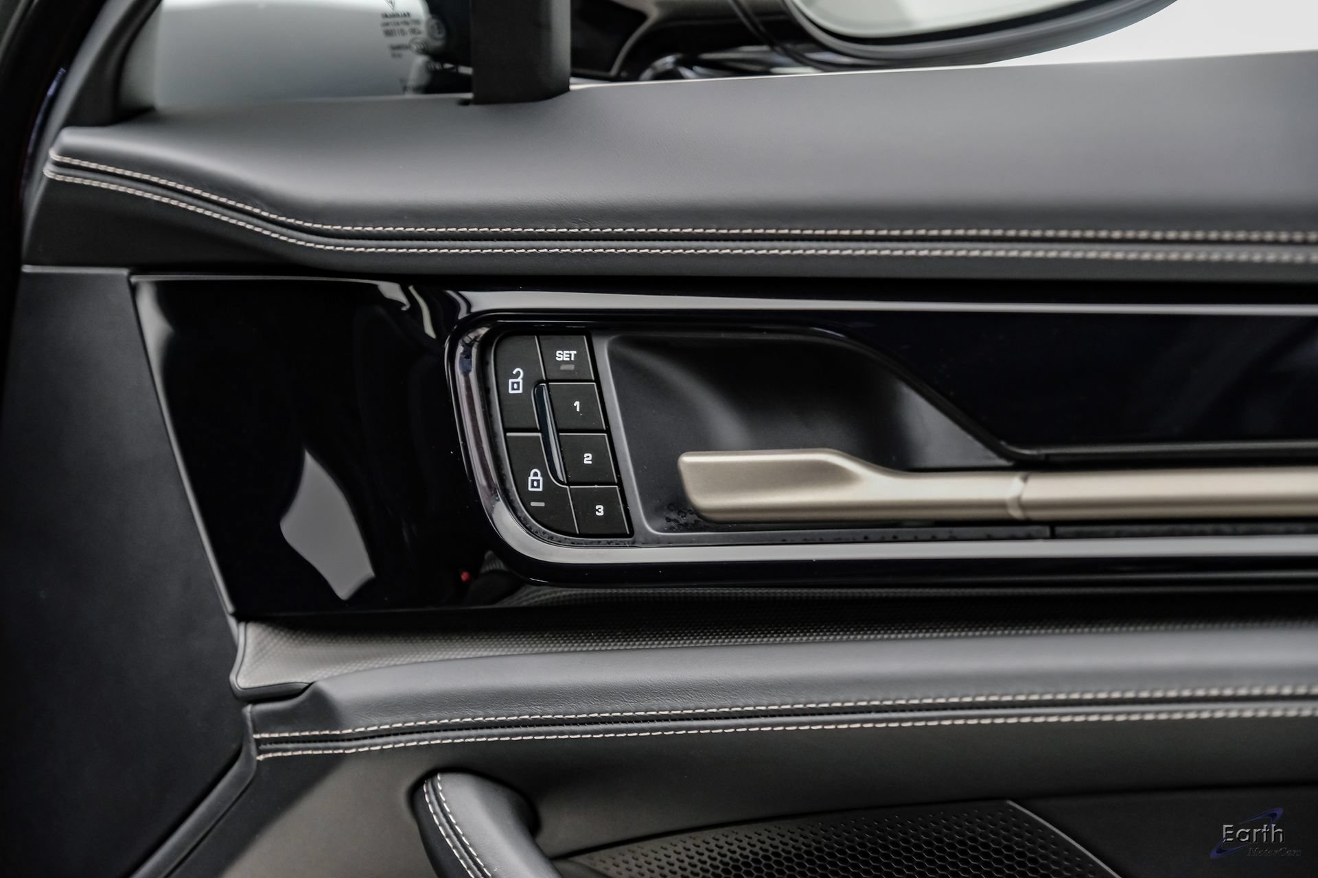 Used 2026 Porsche Panamera Turbo S AWD/4WD image 92