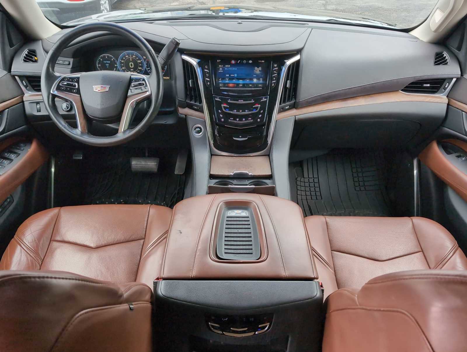 Used 2015 Cadillac Escalade Luxury AWD/4WD image 5