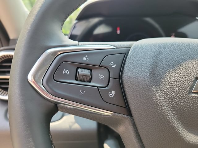 Used 2025 Chevrolet Trax ACTIV w/ Sunroof Package FWD image 18