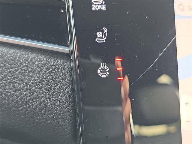 Used 2024 Jeep Wagoneer Series III image 32