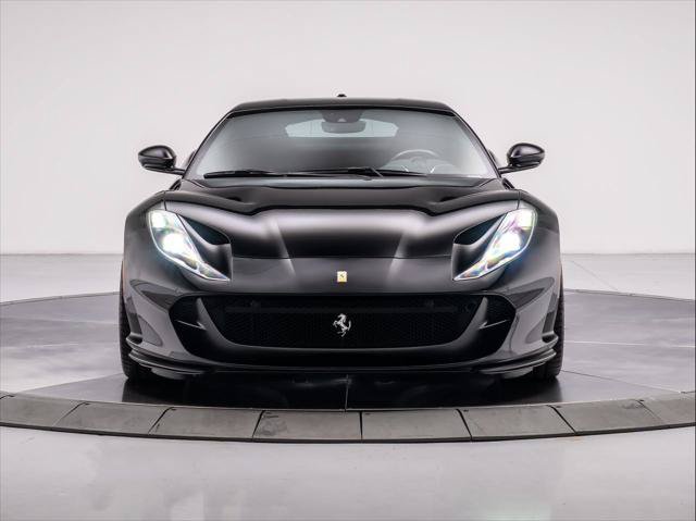 Used 2020 Ferrari 812 Superfast RWD image 8