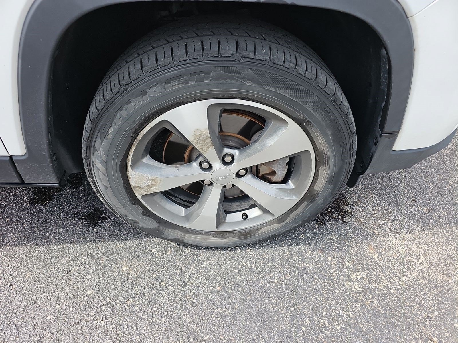 Used 2019 Jeep Cherokee Limited AWD/4WD image 9