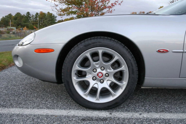 Used 2001 Jaguar XK8 Convertible image 4