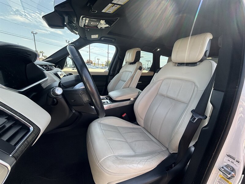 Used 2018 Land Rover Range Rover Sport HSE AWD/4WD image 23