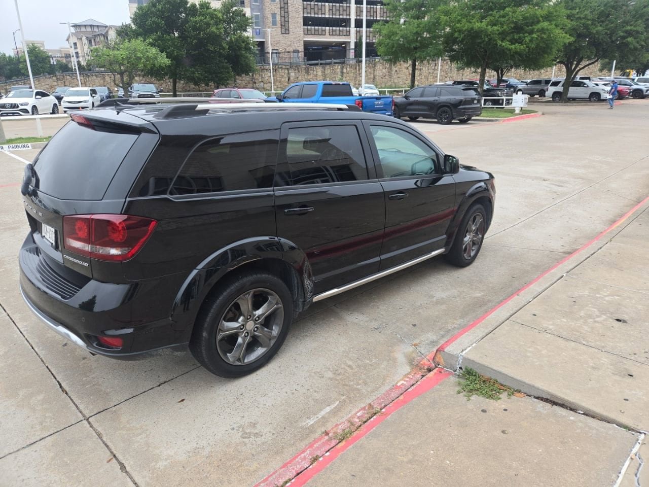 Used 2016 Dodge Journey Crossroad FWD image 4