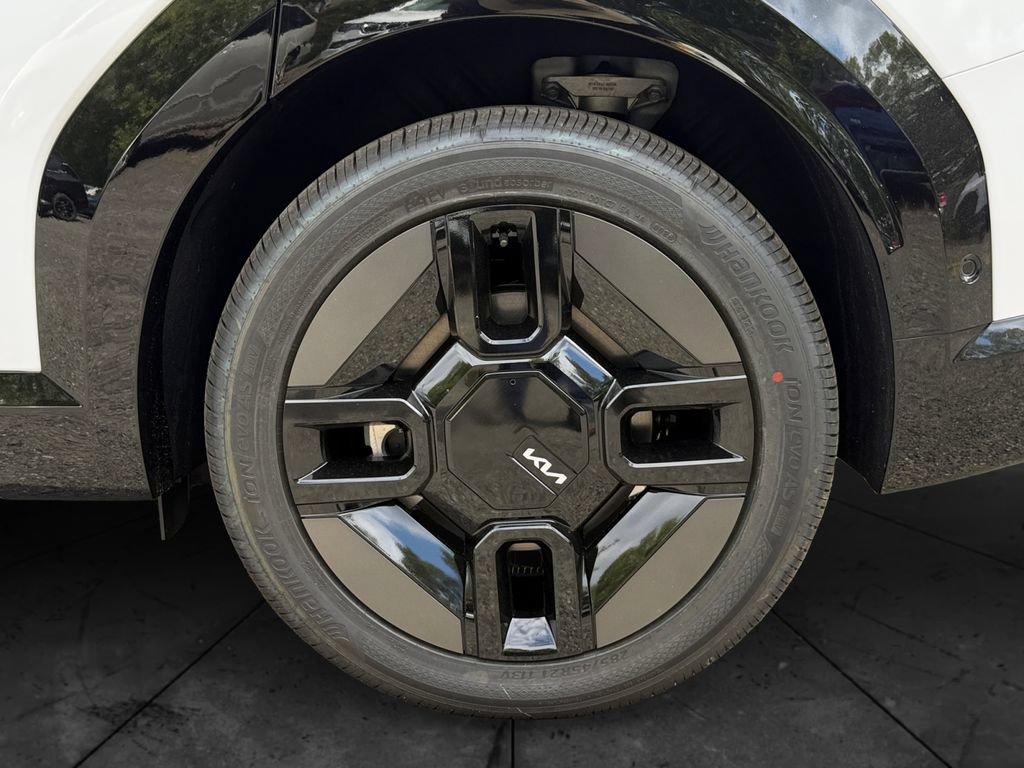 New 2026 Kia EV9 GT-Line AWD/4WD image 25